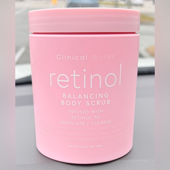 Retinol Balancing Body Scrub With Rose Oil Scent - Picture 1 of 3